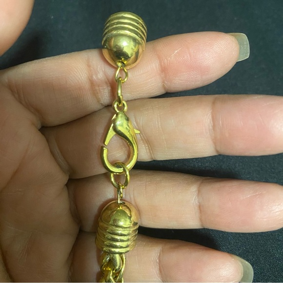 1980s Set Faux French Gold Coin Thick Chain Necklace & Matching Clip-On Earrings - Picture 8 of 8